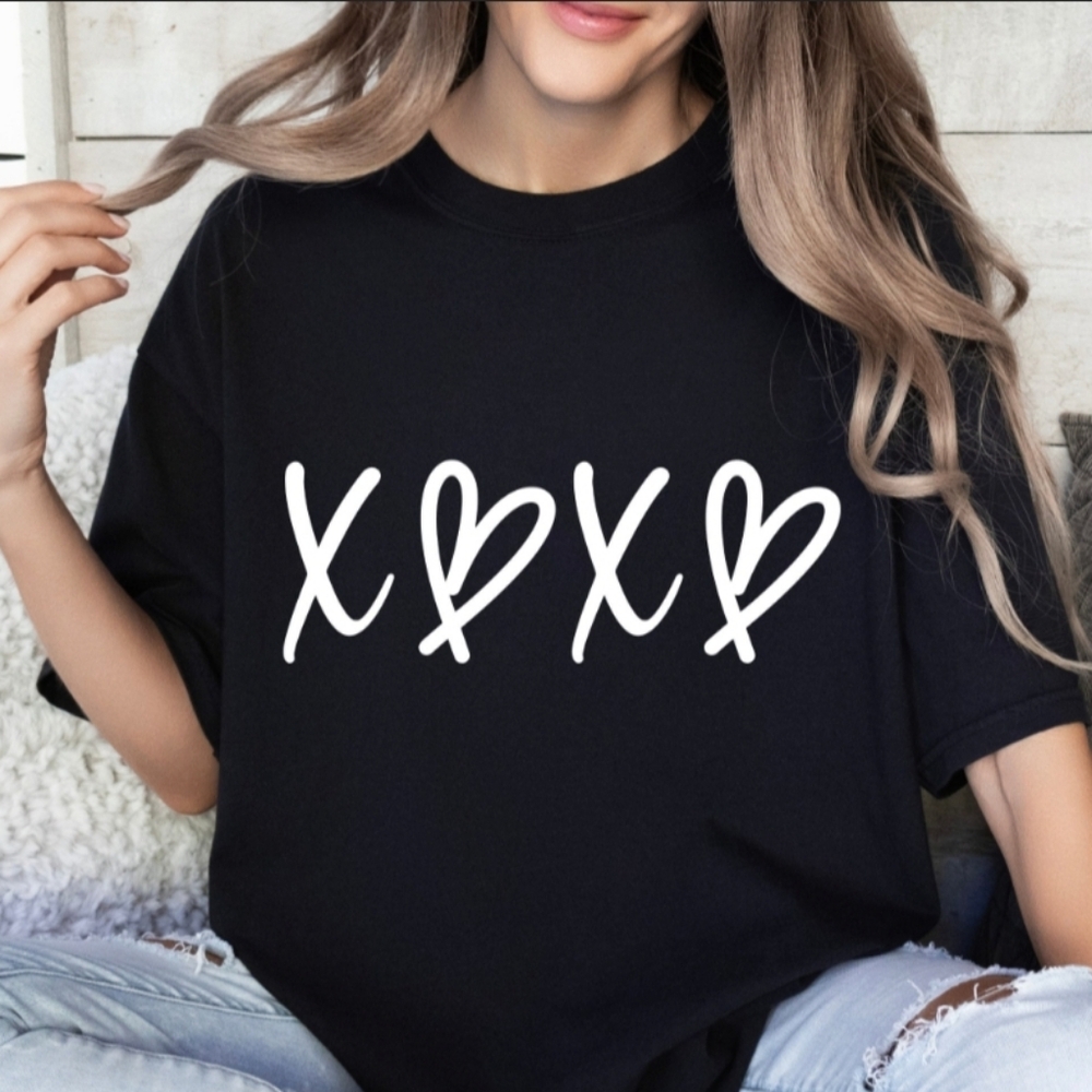 XOXO Handmade Tee - Picture 2 of 2